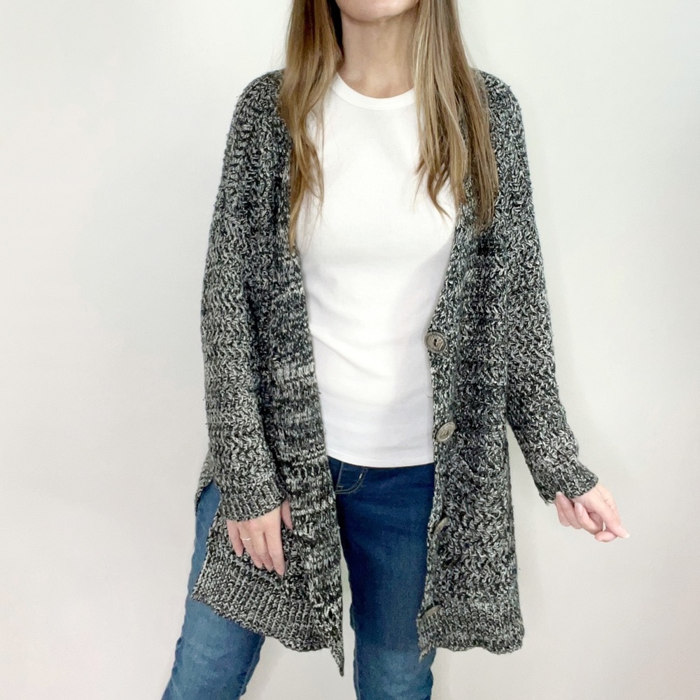 MILLAU Oversized chunky knit large button front Cardigan with pockets size Med